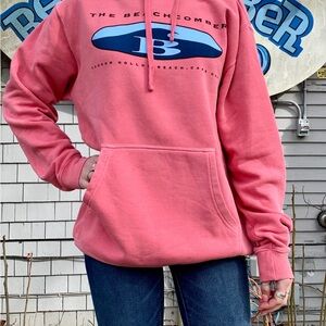 Beachcomber, Wellfleet MA iconic sweatshirt like new worn once. Super comfy!